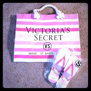 NWT Victoria’s Secret Beach Bag & Flip Flops